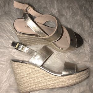 Montego Bay Club gold wedges